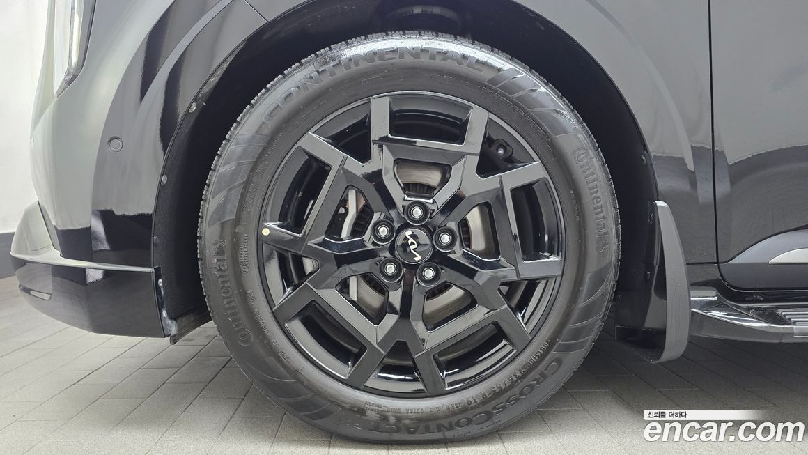 Kia Carnival 7-Seater Gravity, 2025