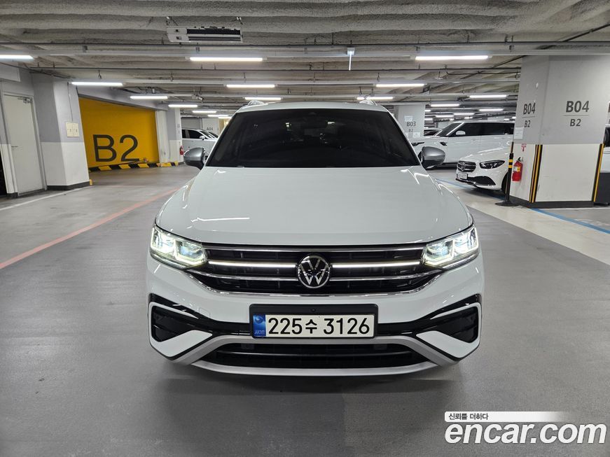 Volkswagen Tiguan 2.0 TSI Prestige, 2022