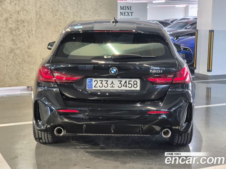 BMW 1-Series 120i M Sports, 2024