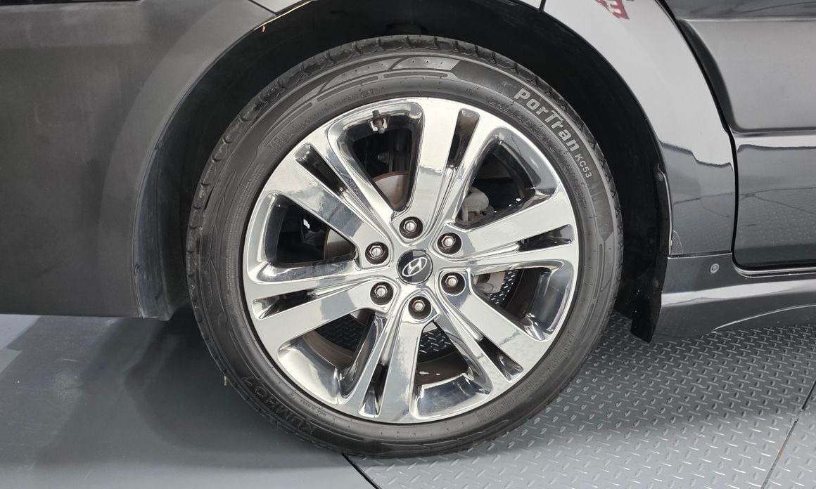 Hyundai Solati 11-Seater, 2021