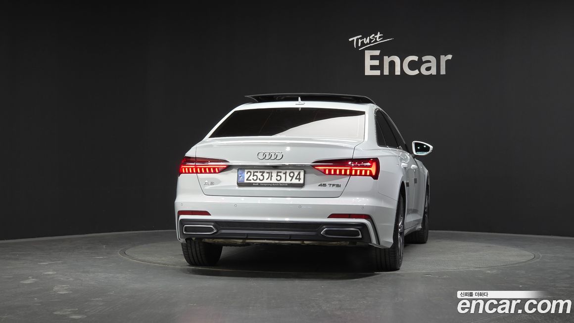 Audi A6 45 TFSI Premium, 2023