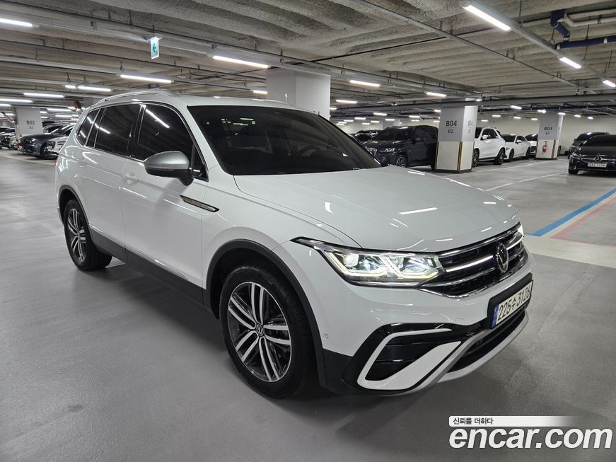 Volkswagen Tiguan 2.0 TSI Prestige, 2022