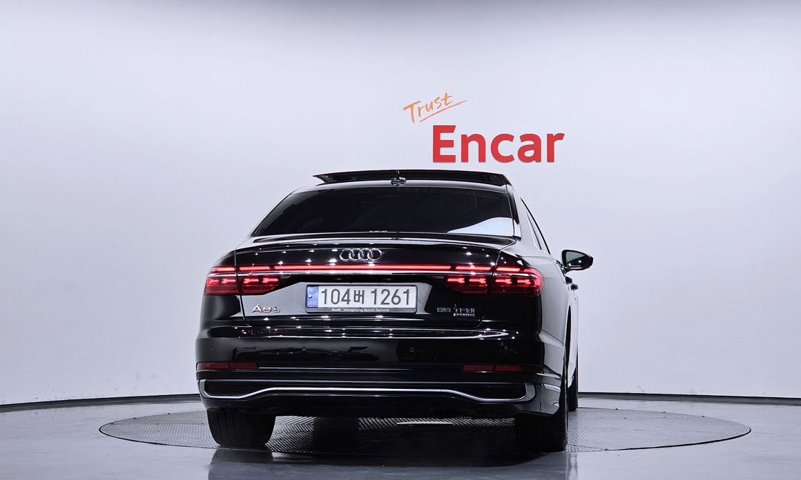 Audi A8 55 TFSI Quattro Premium LWB, 2023