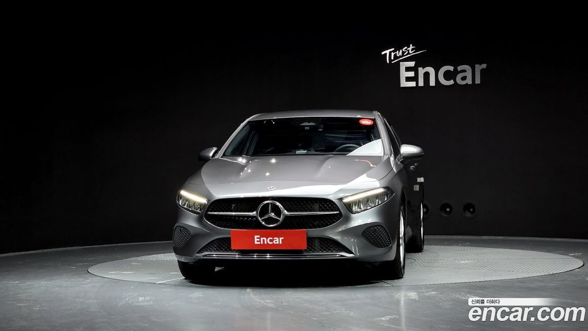Mercedes-Benz A-Class A220 Hatchback, 2025