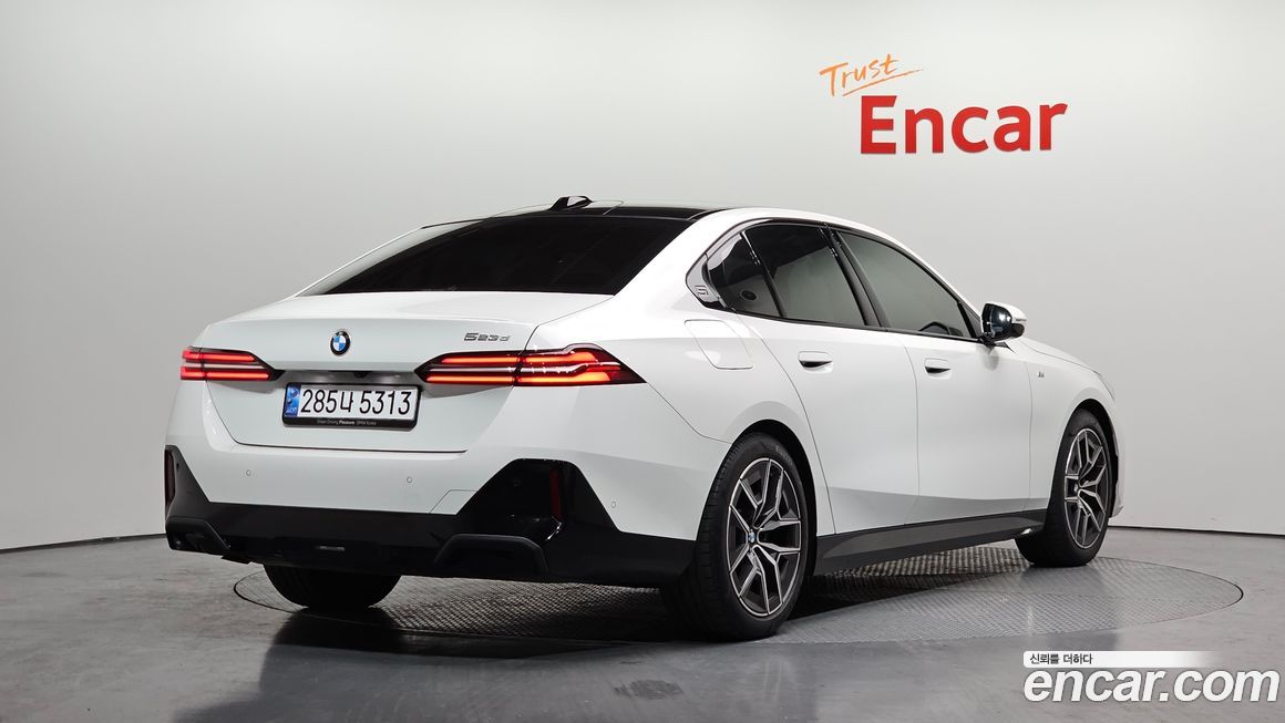 BMW 5-Series 523d M Sport, 2025