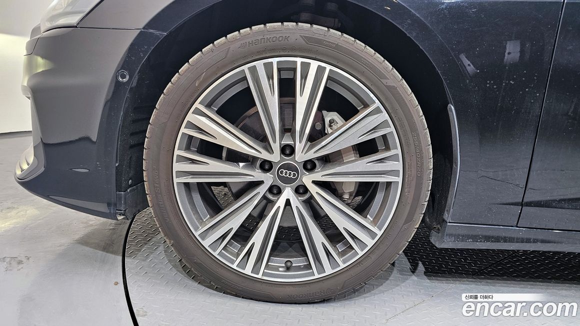 Audi A6 45 TFSI Quattro Premium, 2023