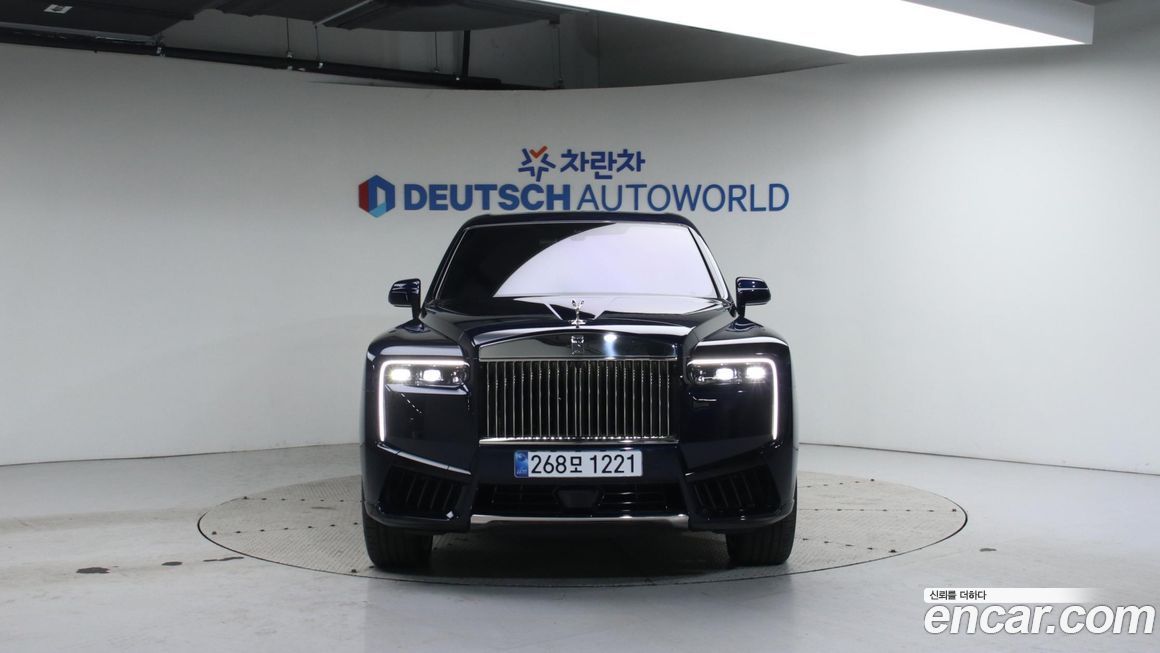 Rolls-Royce Cullinan 6.7 V12, 2025