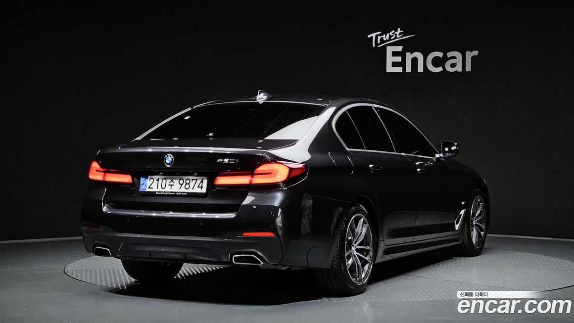 BMW 5-Series 520i M Sport, 2023