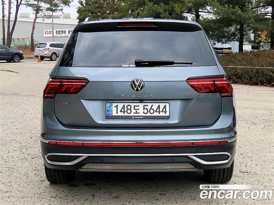 Volkswagen Tiguan 2.0 TSI Prestige, 2023