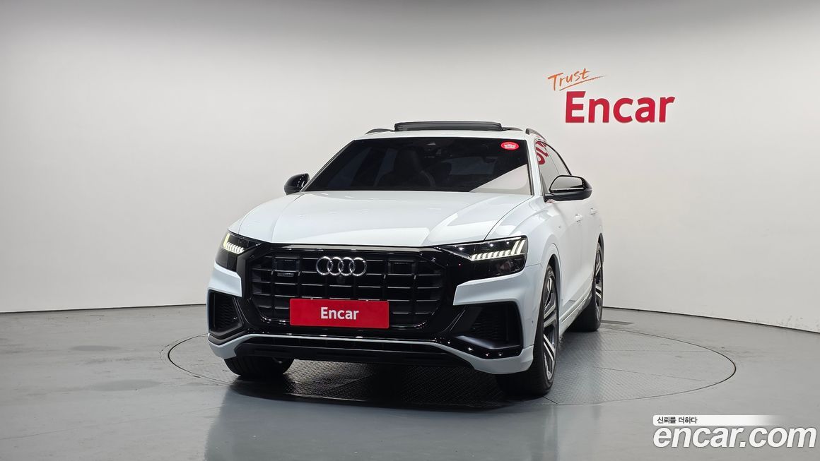 Audi Q8 55 TFSI Quattro Premium, 2023