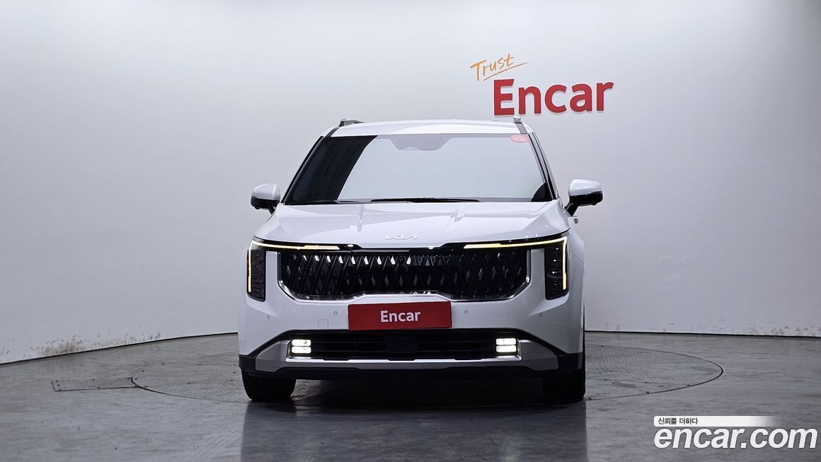 Kia Carnival 9-Seater Prestige, 2024