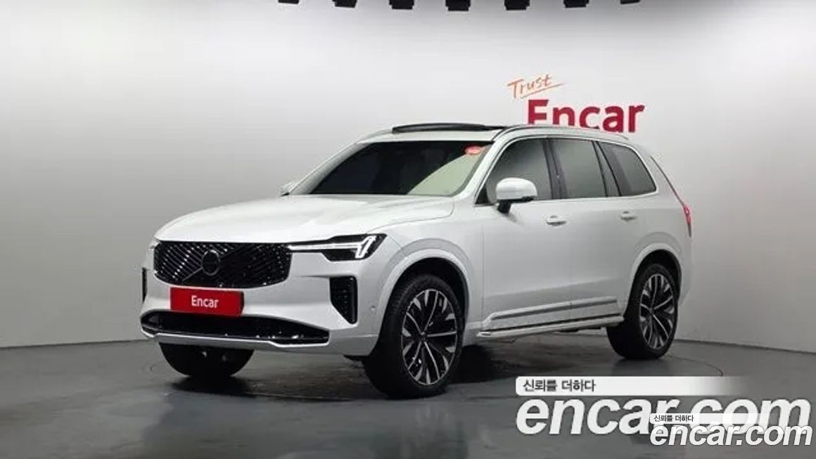 Volvo XC90 B6 Ultra Bright, 2025