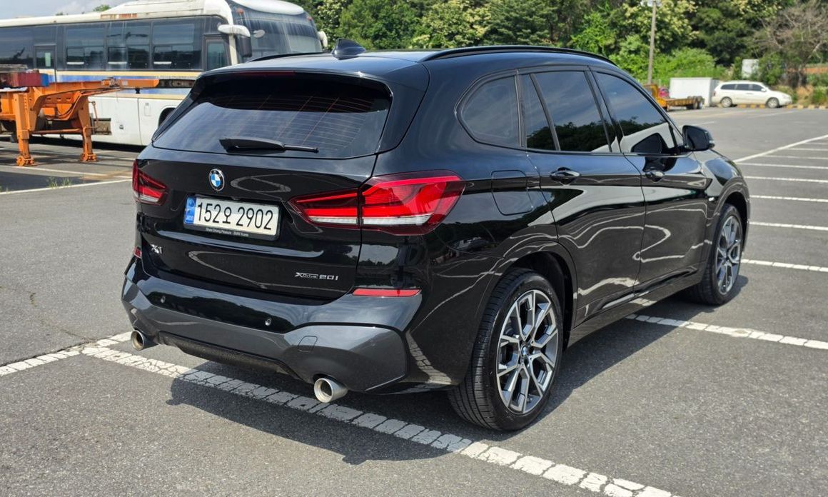 BMW X1 xDrive 20i M Sport, 2022