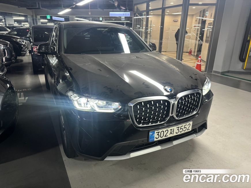 BMW X4 xDrive20i xLine, 2022