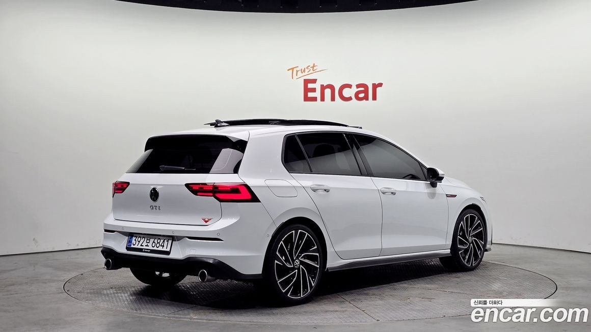 Volkswagen Golf 2.0 GTI, 2023