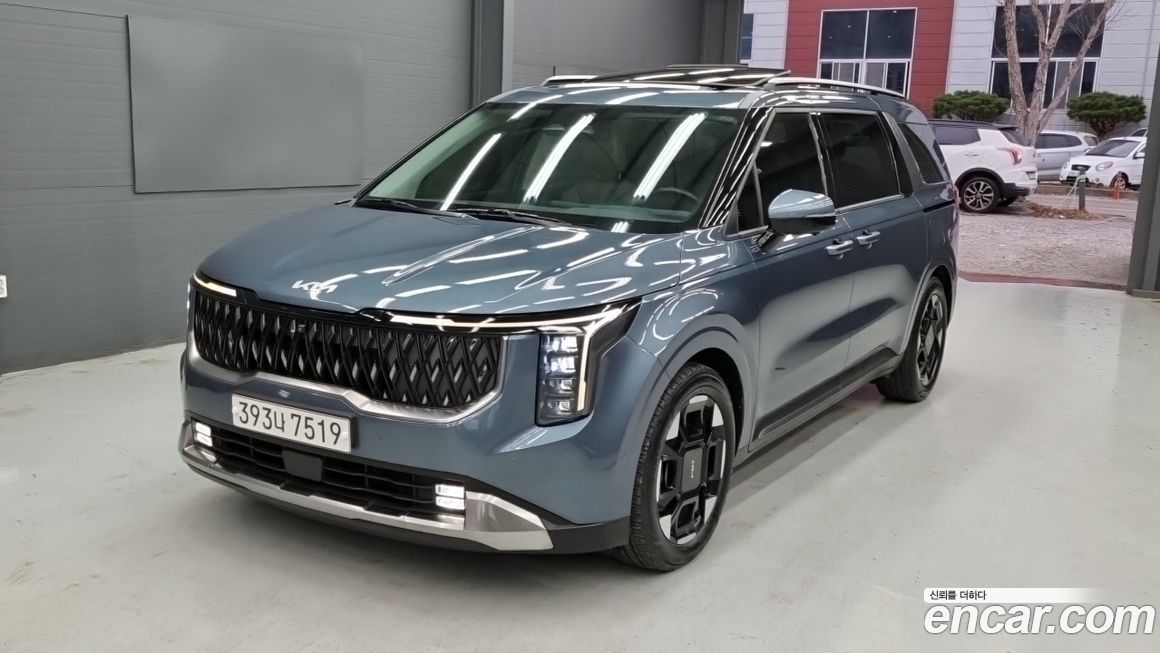 Kia Carnival 7-Seater Noblesse, 2024