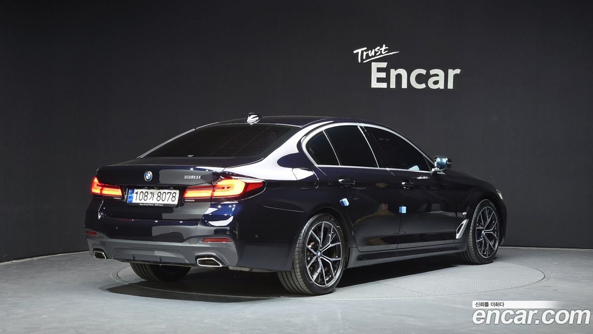 BMW 5-Series 530i M Sport Package, 2022