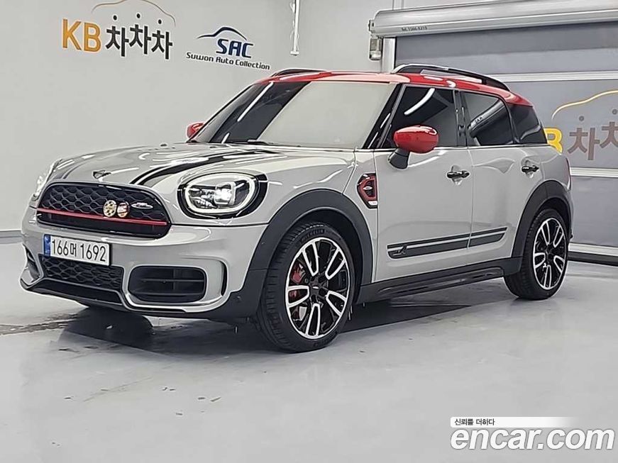Mini Countryman JCW Launch Pack, 2023