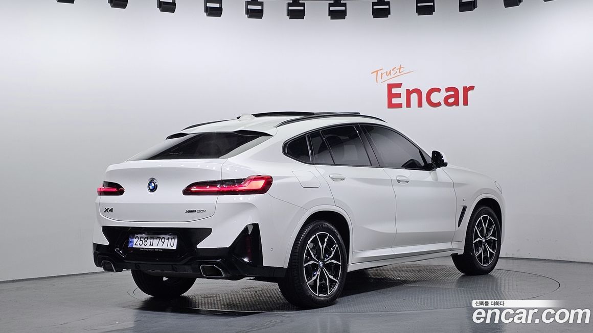BMW X4 xDrive20i M Sport, 2023
