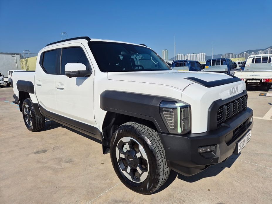 Kia Tasman 2.5T Gasoline 4WD, 2026
