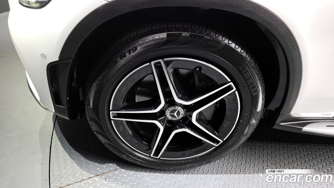 Mercedes-Benz GLC-Class GCL300 4MATIC Coupe, 2022