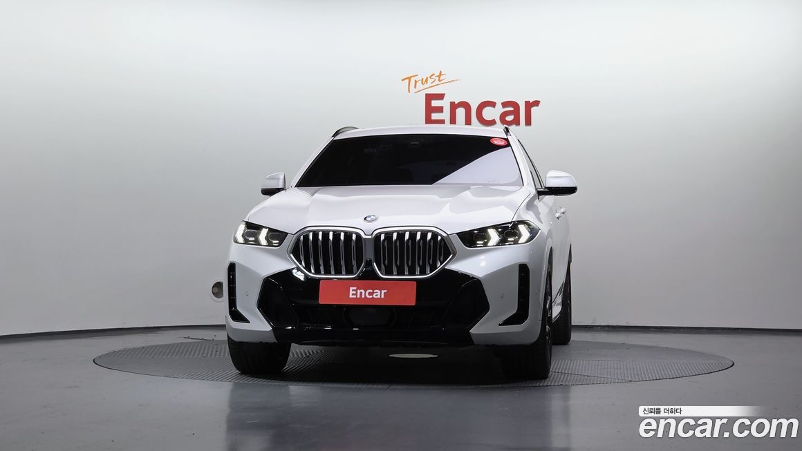BMW X6 xDrive40i M Sport, 2025