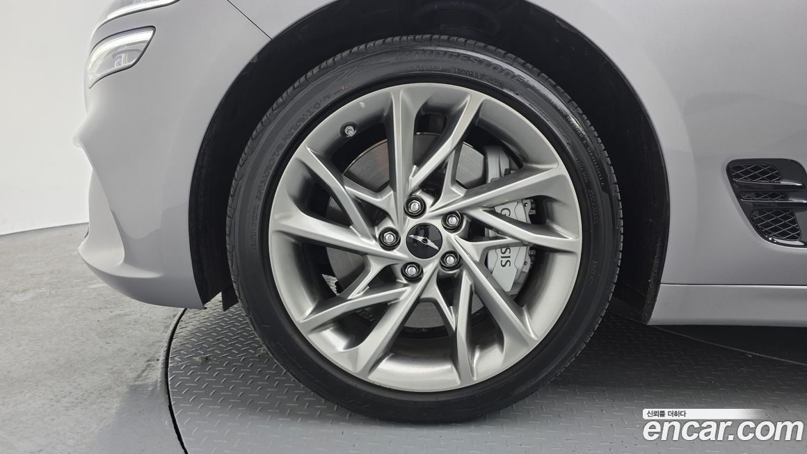 Genesis G70 Gasoline 2.5T 2WD, 2025