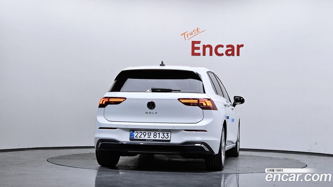 Volkswagen Golf 2.0 TDI Premium, 2025
