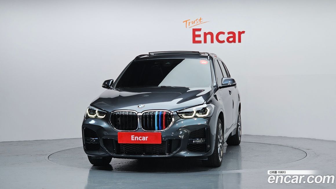 BMW X1 xDrive 20i M Sport, 2022