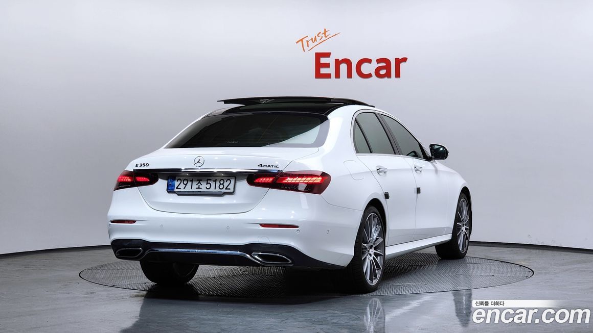 Mercedes-Benz E-Class E350 4MATIC AMG Line, 2022