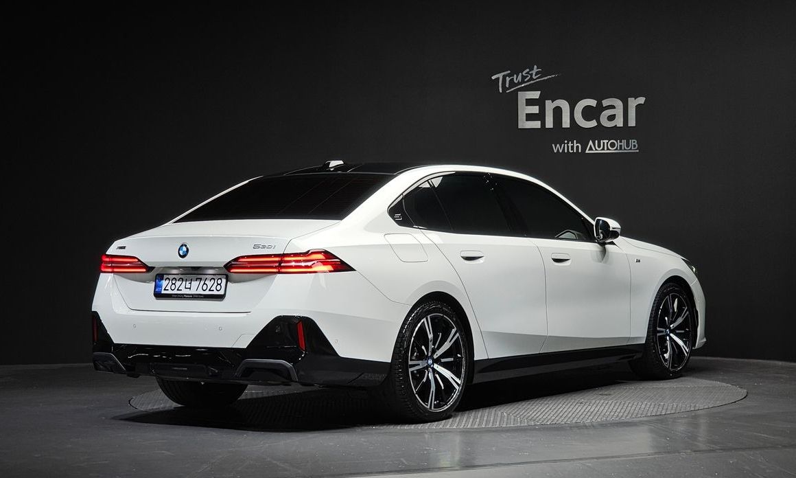 BMW 5-Series 530i xDrive M Sport, 2025