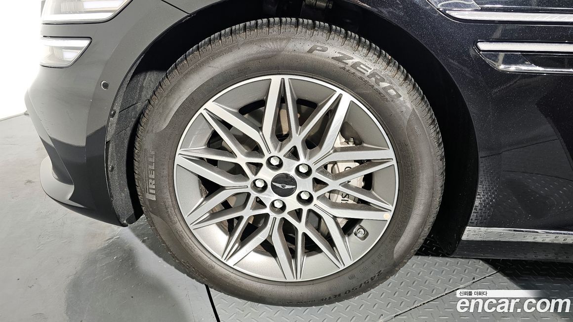 Genesis G80 Gasoline 2.5 Turbo AWD, 2025