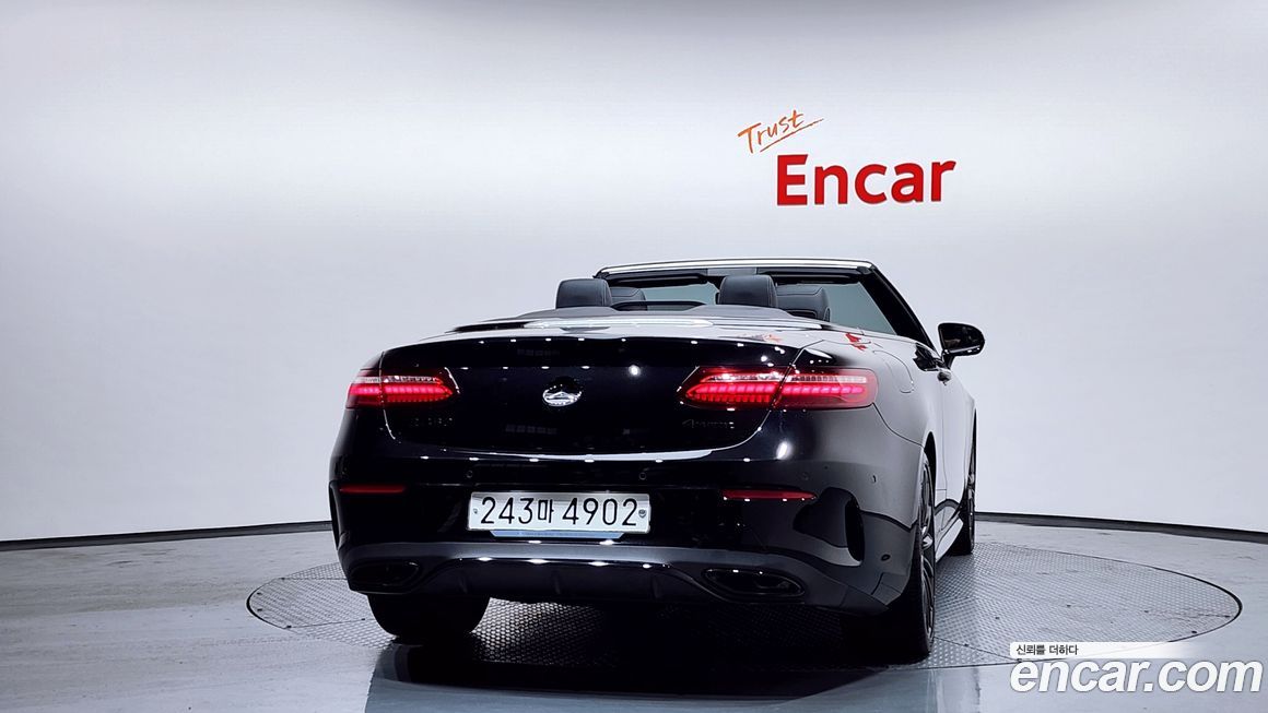 Mercedes-Benz E-Class E450 4MATIC Cabriolet, 2021