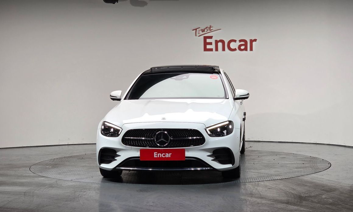 Mercedes-Benz E-Class E350 4MATIC AMG Line, 2022