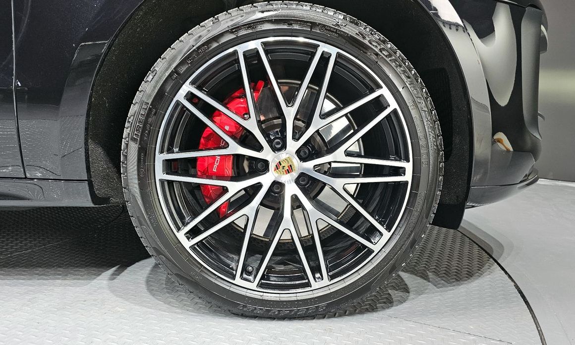 Porsche Macan 2.9 GTS, 2024