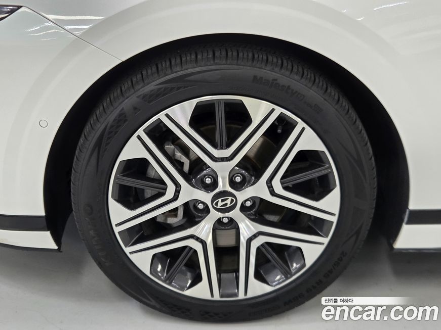 Hyundai Grandeur 2,5 Gasoline 2WD, 2023