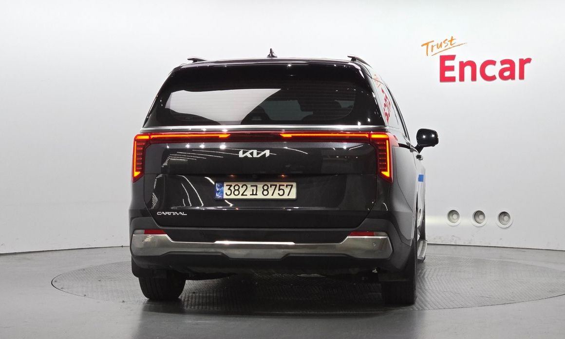 Kia Carnival 9-Seater Noblesse, 2024