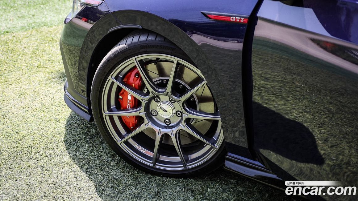 Volkswagen Golf 2.0 GTI, 2023