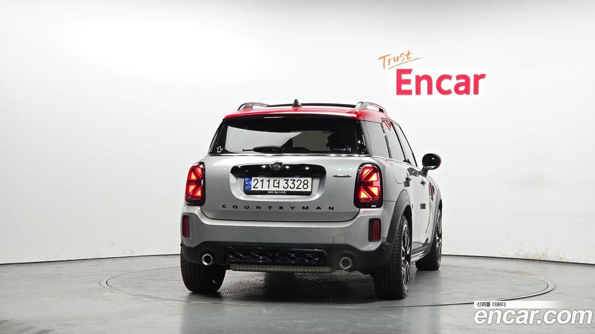 Mini Countryman JCW Launch Pack, 2023