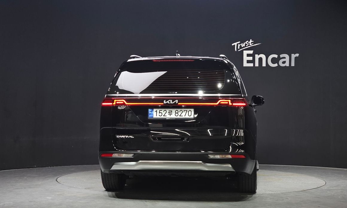 Kia Carnival 9-Seater Signature, 2023
