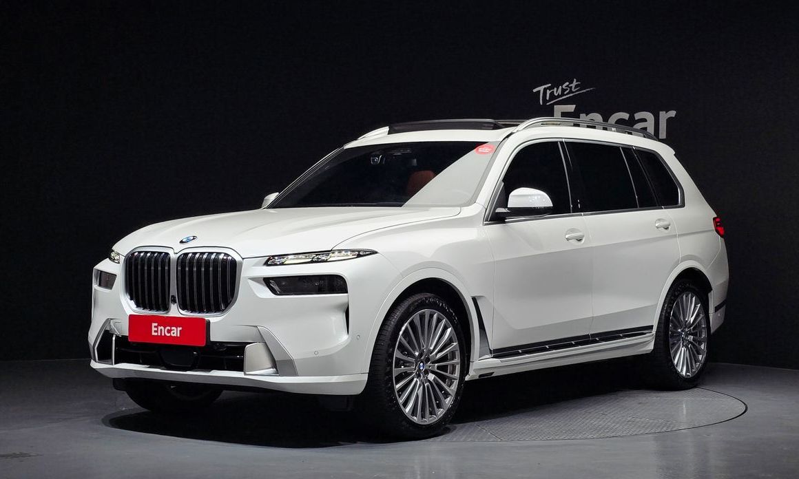 BMW X7 xDrive 40i Design Pure Excellence 6-Seater, 2025