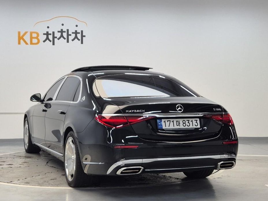 Mercedes-Benz S-Class Maybach S580 4MATIC, 2022