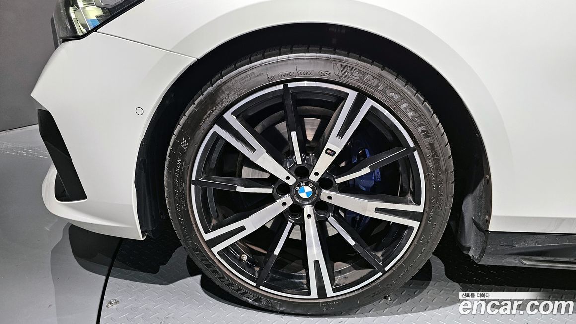 BMW 5-Series 530i xDrive M Sport, 2024