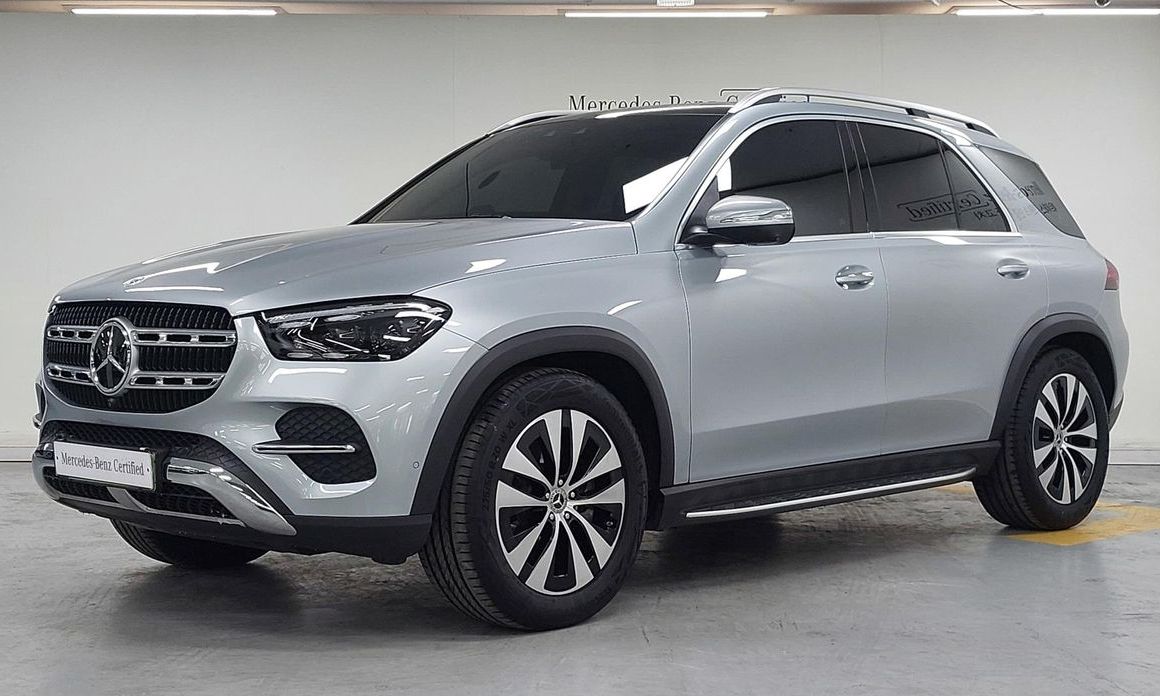 Mercedes-Benz GLE-Class GLE300d 4MATIC, 2025