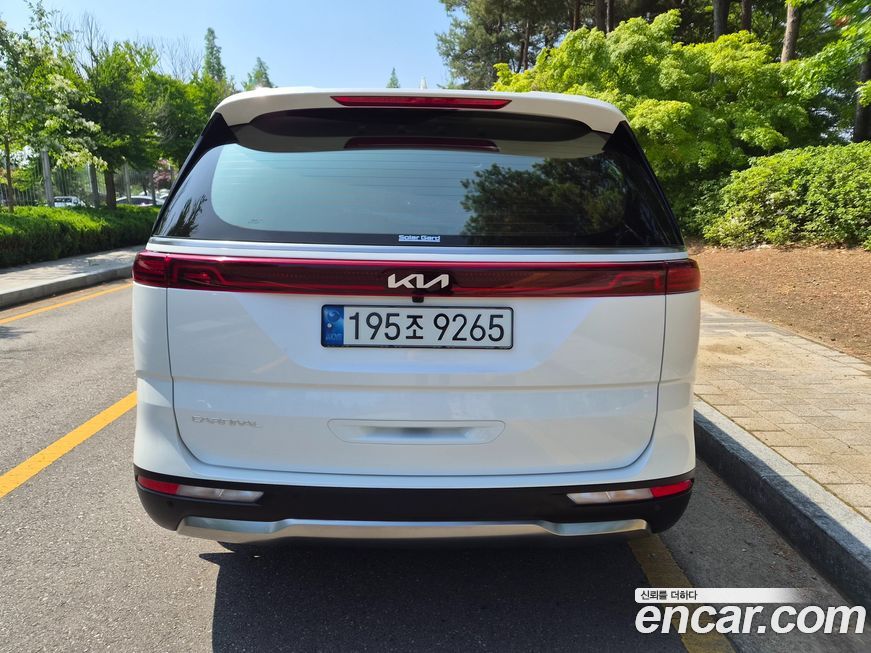 Kia Carnival 7-Seater Signature, 2023