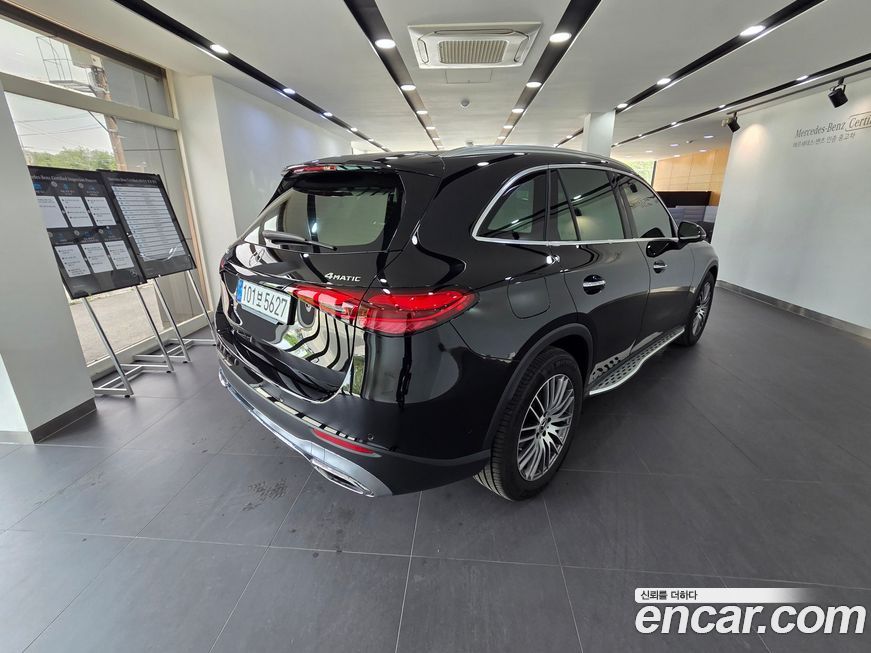 Mercedes-Benz GLC-Class GLC 300 4MATIC Avantgarde, 2025