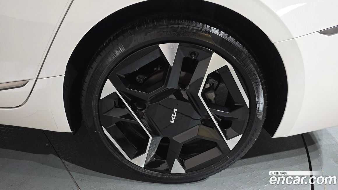 Kia K8 2.5 Gasoline 2WD, 2025