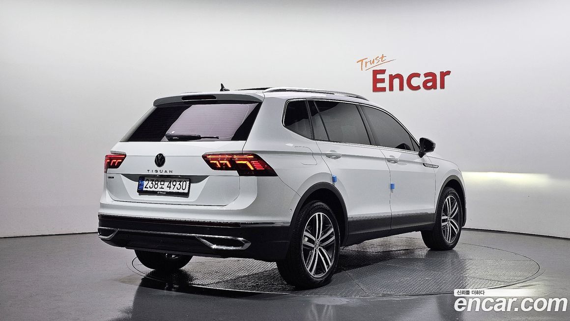 Volkswagen Tiguan 2.0 TSI Prestige, 2023