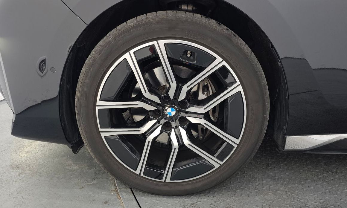 BMW 7-Series 740d xDrive M Sport, 2025
