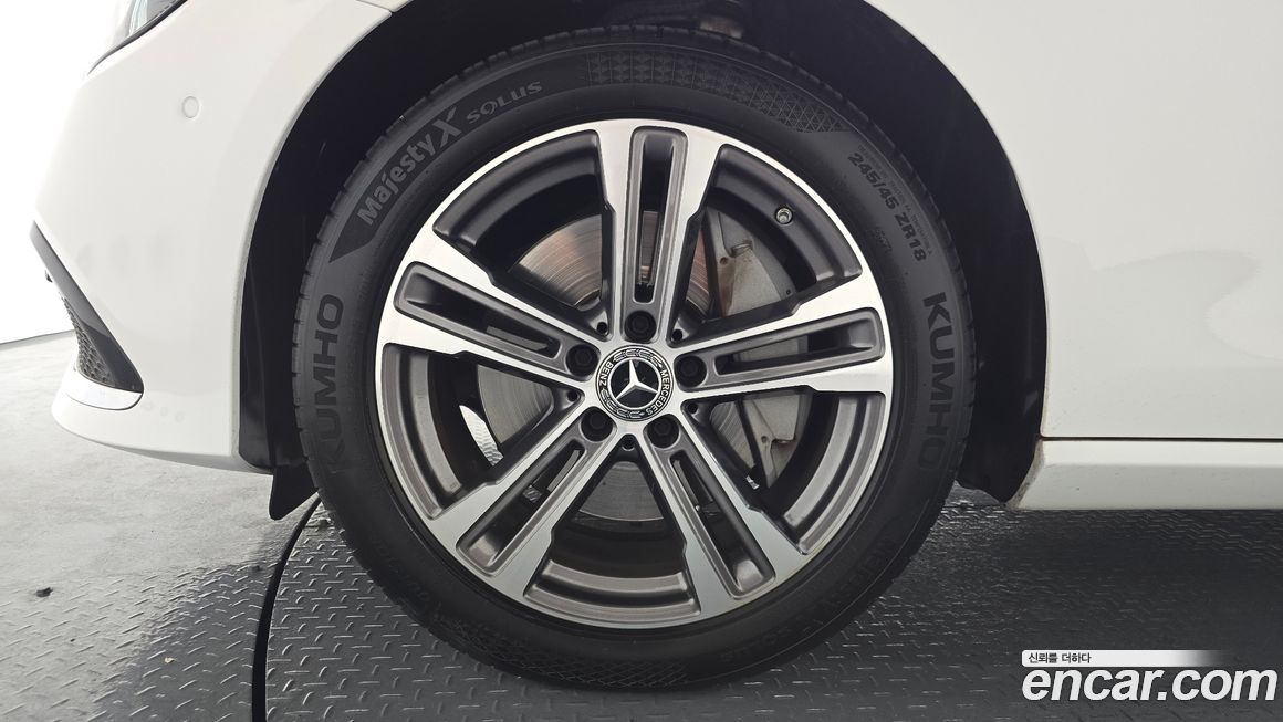 Mercedes-Benz E-Class E350 4MATIC Avantgarde, 2022